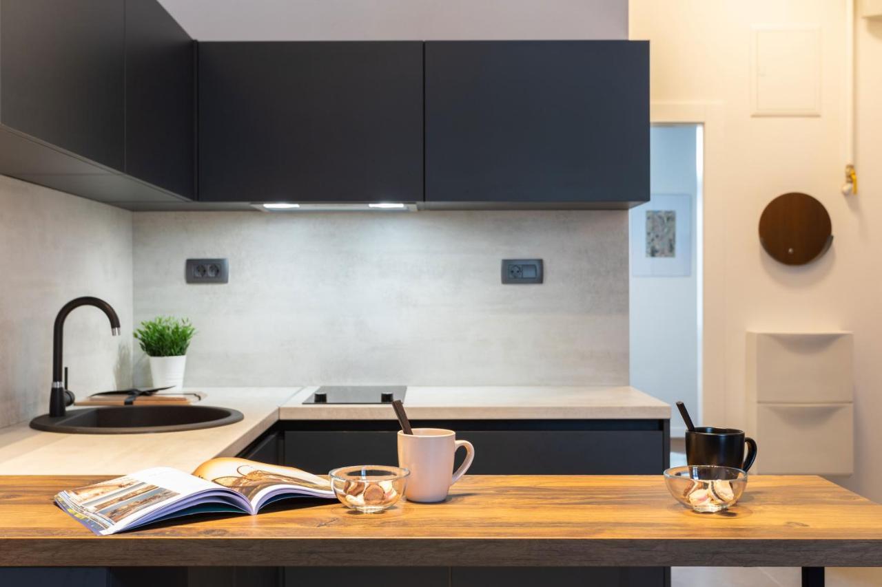 Modern And Design Apartment Near The Main Square Zagabria Esterno foto