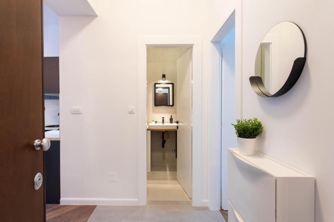 Modern And Design Apartment Near The Main Square Zagabria Esterno foto