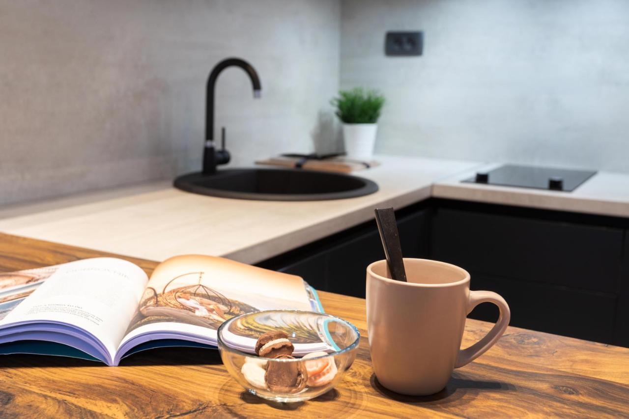 Modern And Design Apartment Near The Main Square Zagabria Esterno foto